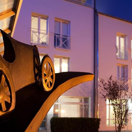Hotel Le Bugatti Molsheim Bagian luar foto