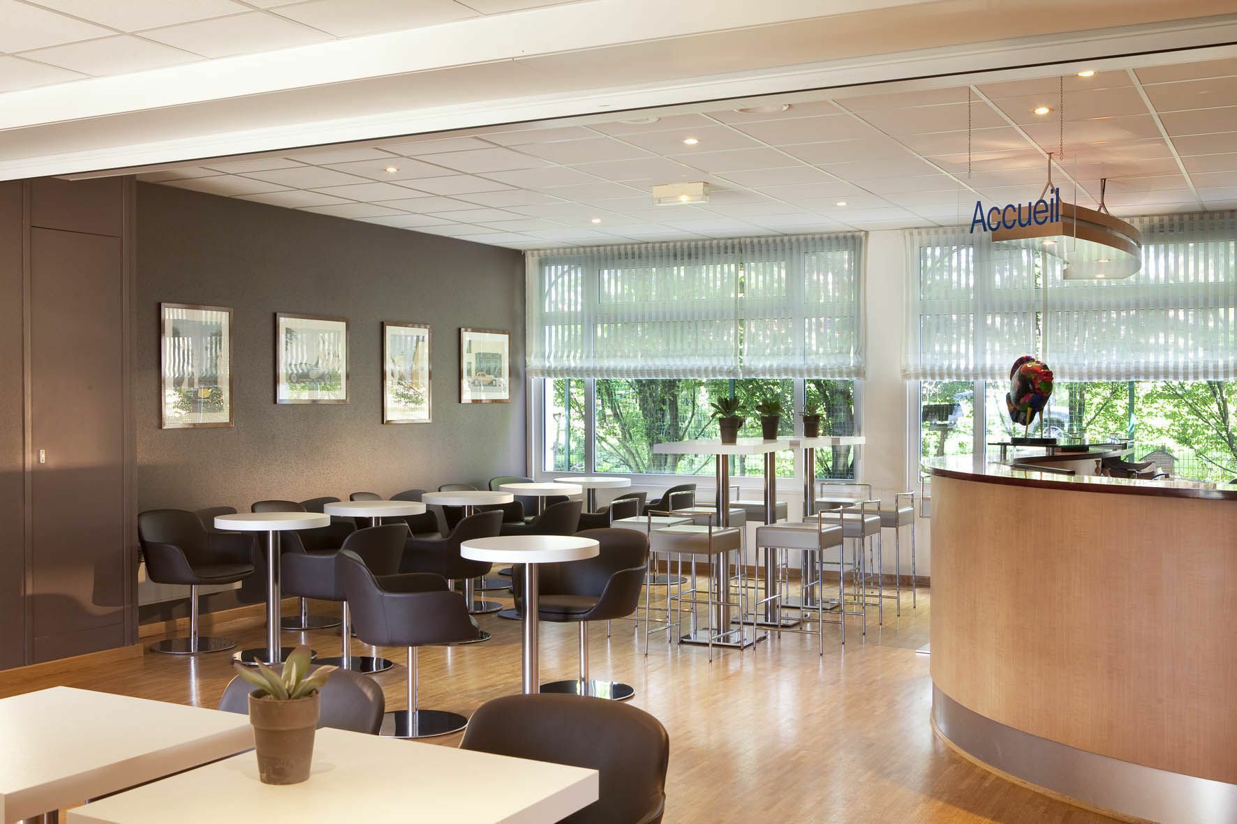 Hotel Le Bugatti Molsheim Bagian luar foto