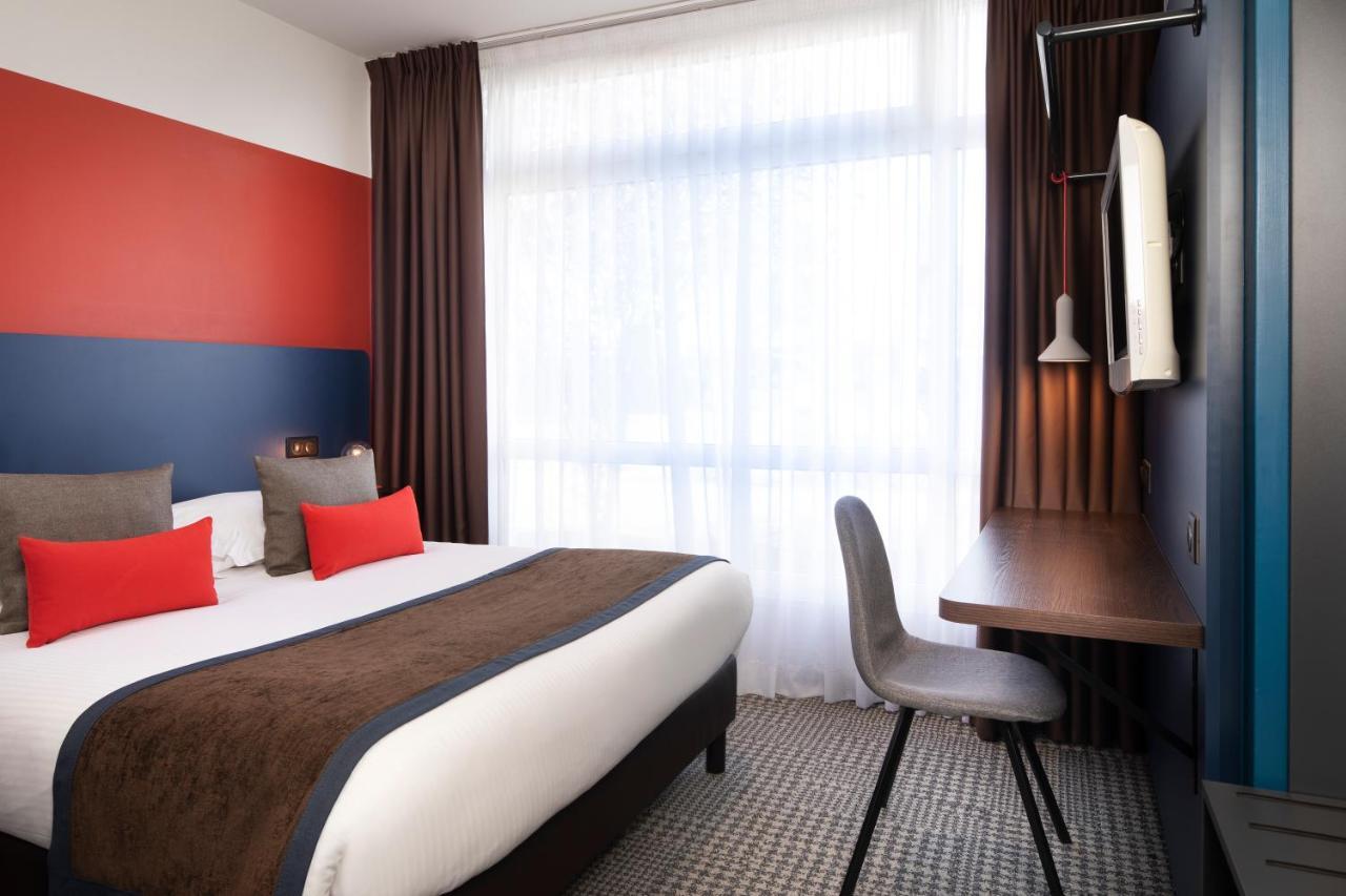 Hotel Le Bugatti Molsheim Bagian luar foto